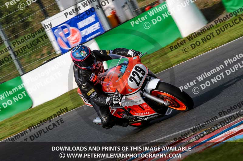 enduro digital images;event digital images;eventdigitalimages;mallory park;mallory park photographs;mallory park trackday;mallory park trackday photographs;no limits trackdays;peter wileman photography;racing digital images;trackday digital images;trackday photos